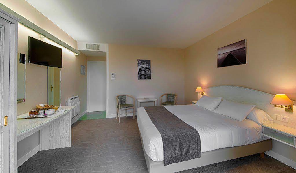 Hotel Le Val Moret Magnant المظهر الخارجي الصورة