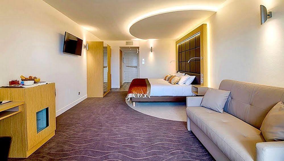 Hotel Le Val Moret Magnant المظهر الخارجي الصورة