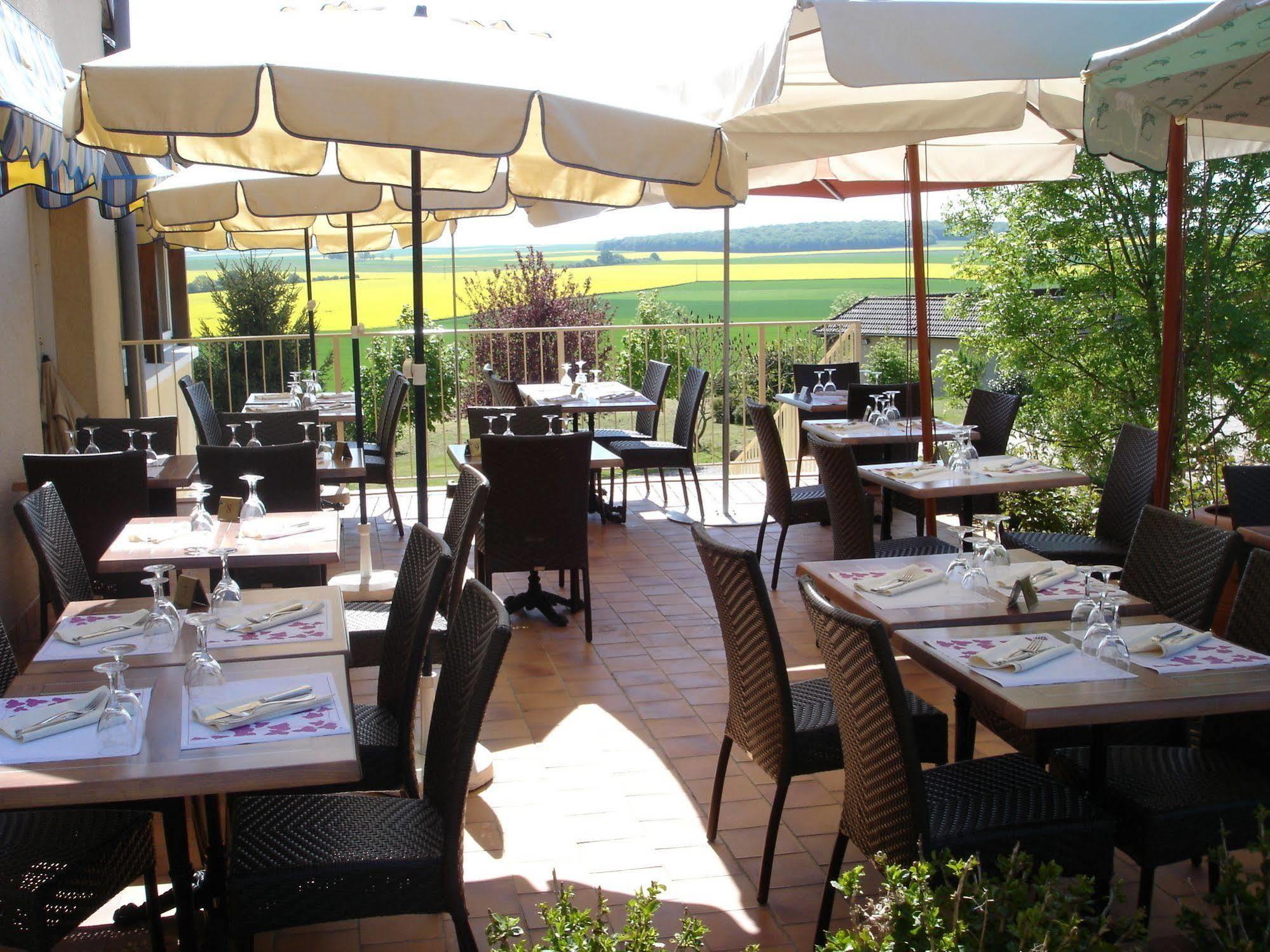 Hotel Le Val Moret Magnant المظهر الخارجي الصورة